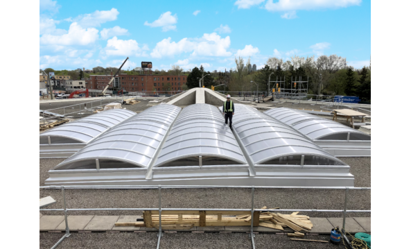 Large vertical end barrel vault Skylight