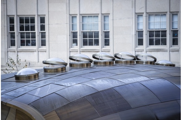 operable venting circular skylight with aluminum curb